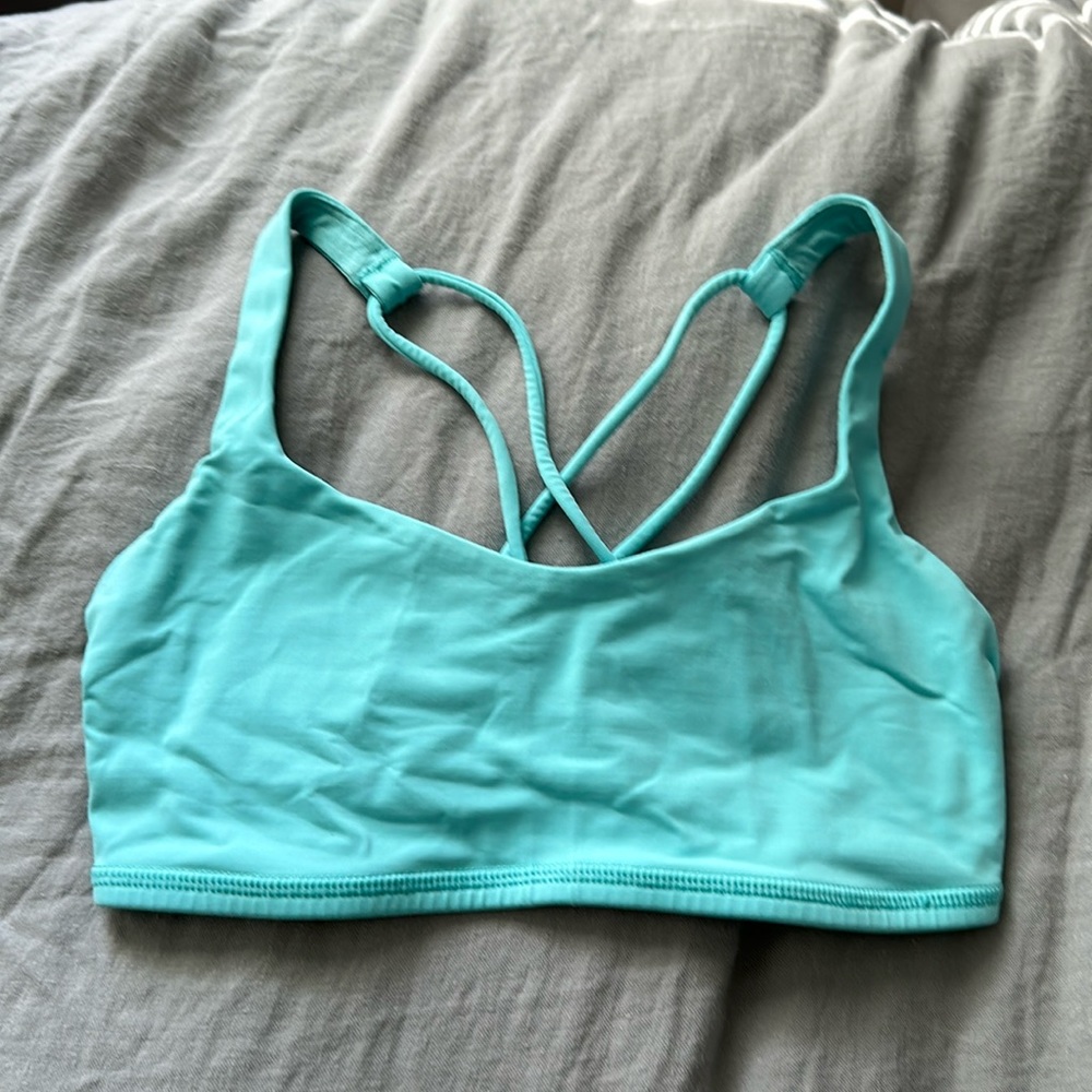 Lululemon sports bra